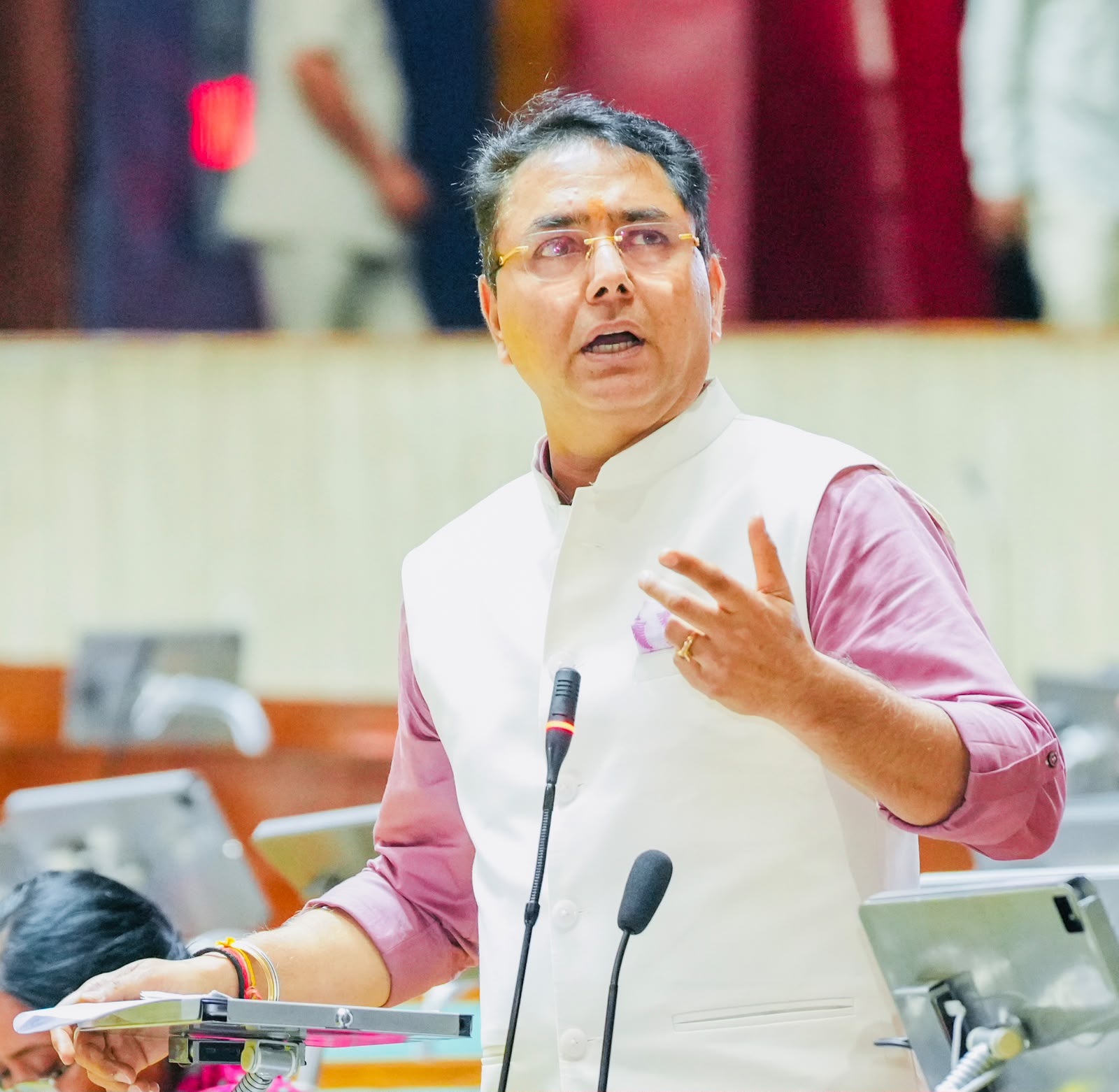 उद्योग मंत्री अमन अरोड़ा ने 2023 के चयन कानून को बताया 'संस्थागत कब्जा'