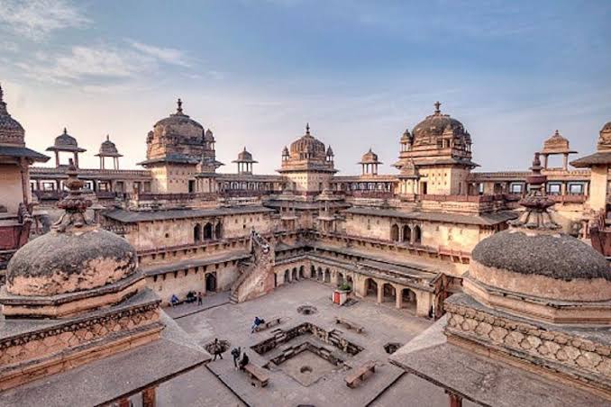 छत्तीसगढ़ का ऐतिहासिक सिरपुर पुरातात्विक स्थल यूनेस्को (UNESCO) की संभावित विश्व धरोहर सूची में शामिलमहानदी के तट पर बसा प्राचीन ऐतिहासिक केंद्र; 5वीं से 12वीं शताब्दी ईस्वी के समृद्ध इतिहास का गवाह।रायपुर / नई दिल्ली:भारतीय संस्कृति, पुरातात्विक विरासत और Chhattisgarh Sirpur UNESCO World Heritage से जुड़ी खबरें National Culture News Hindi में खासी पसंद की जा रही हैं। छत्तीसगढ़ के महासमुंद जिले में महानदी के किनारे स्थित ऐतिहासिक एवं सांस्कृतिक पुरातात्विक