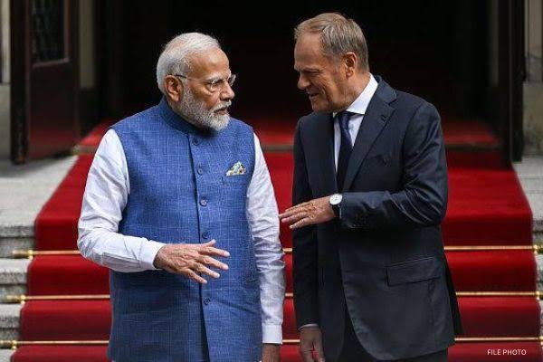 Poland PM Donald Tusk India Visit, Narendra Modi Diplomatic Bilateral Talks, India Poland Defence Deal 2026, International News Hindi, Hyderabad House PM Modi Summit, External Affairs Ministry India